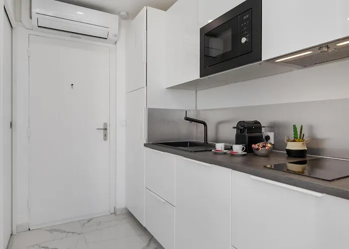 Village Naturiste - Emotion X Heliopolis Sea View Apartamento